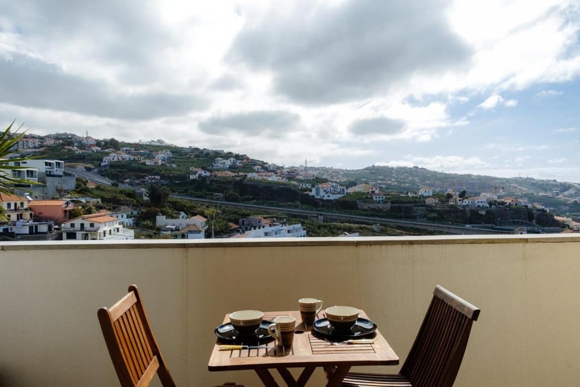 Apartamento Guestready - Serene Escape In Câmara de Lobos Exterior foto